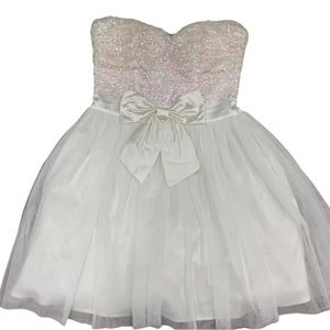 DEB Sequins Strapless Sweetheart Neck Bow Mini Tulle Fluffy Formal Dance Dress